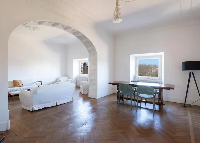 Vittorio Luxury Panoramic *