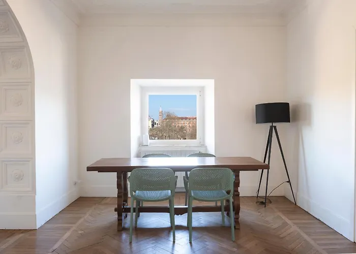 Vittorio Luxury Panoramic *