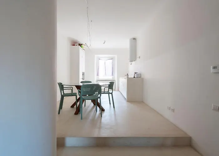Vittorio Luxury Panoramic