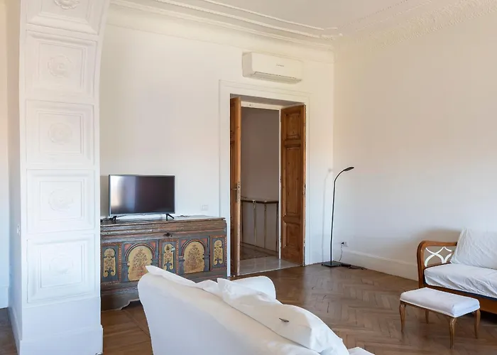 Vittorio Luxury Panoramic